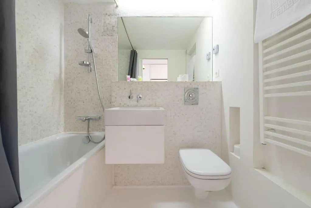 Ski In Ski Out With Sought After Location Saint-Martin-de-Belleville Apartment